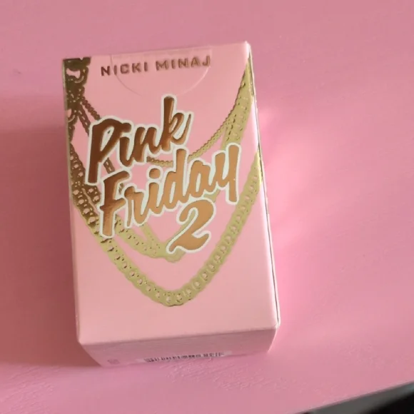 Nicki Minaj Pink Friday 2 Necklace - Picture 4 of 7